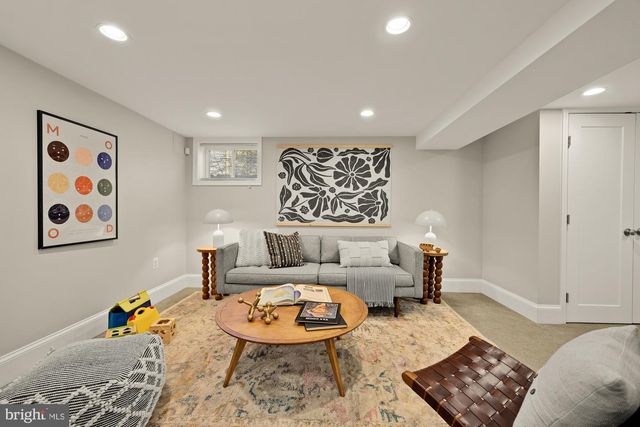 4206 10TH ST NE, Washington, DC 20017