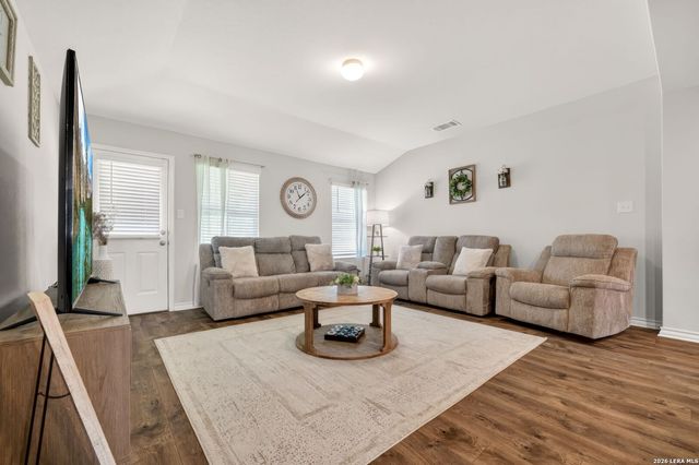 6527 Hoffman Pln, San Antonio, TX 78252