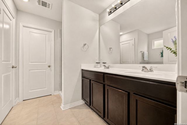 6527 Hoffman Pln, San Antonio, TX 78252