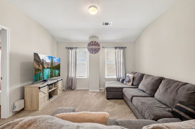6527 Hoffman Pln, San Antonio, TX 78252