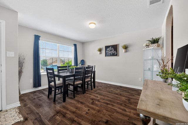 6527 Hoffman Pln, San Antonio, TX 78252