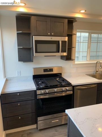 964 57Th St, Oakland, CA 94608