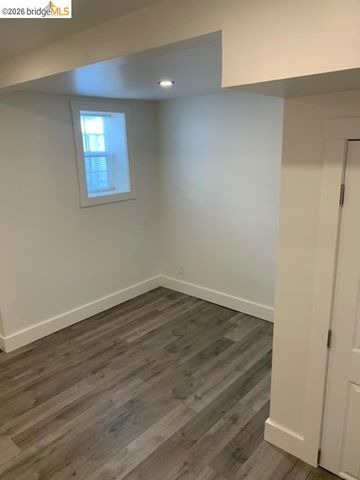 964 57Th St, Oakland, CA 94608