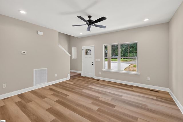 136 S Church Street, Duncan, SC 29334