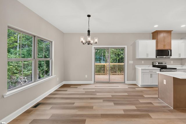 136 S Church Street, Duncan, SC 29334
