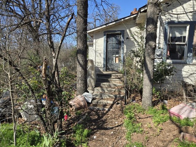 2708 Handley Drive, Fort Worth, TX 76112