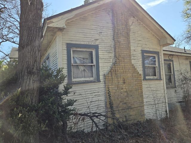 2708 Handley Drive, Fort Worth, TX 76112