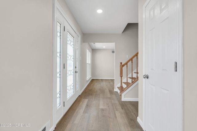 5 Buxton Court, Barnegat, NJ 08005