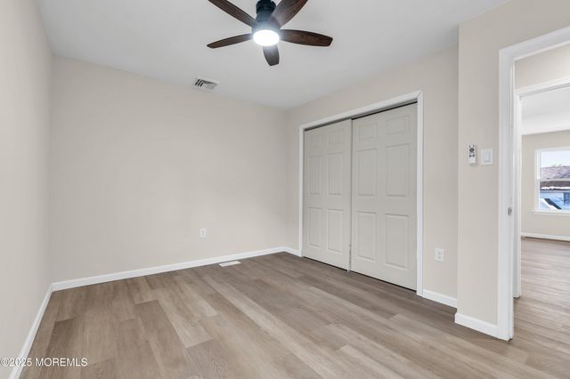 5 Buxton Court, Barnegat, NJ 08005