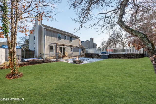 5 Buxton Court, Barnegat, NJ 08005