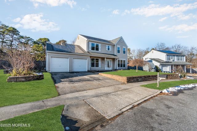 5 Buxton Court, Barnegat, NJ 08005