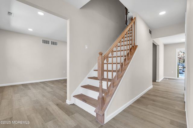 5 Buxton Court, Barnegat, NJ 08005