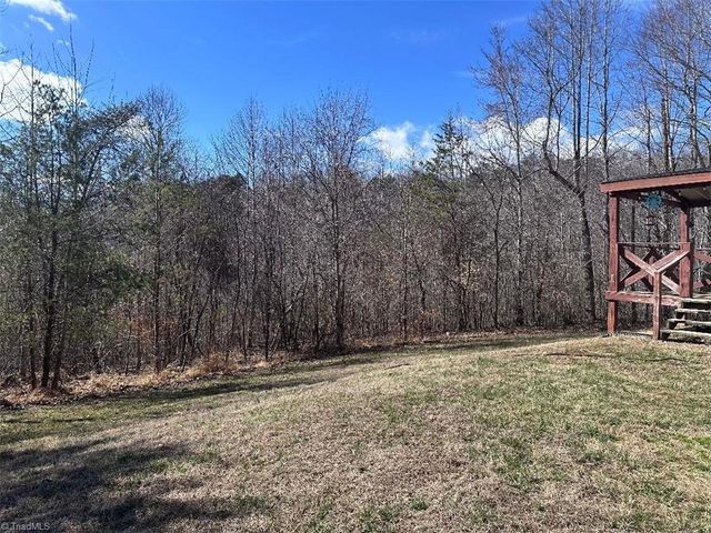 2290 Moir Farm Road, Lawsonville, NC 27022