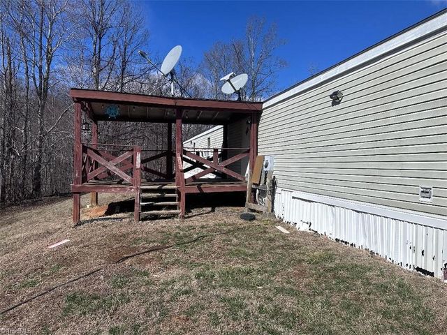 2290 Moir Farm Road, Lawsonville, NC 27022