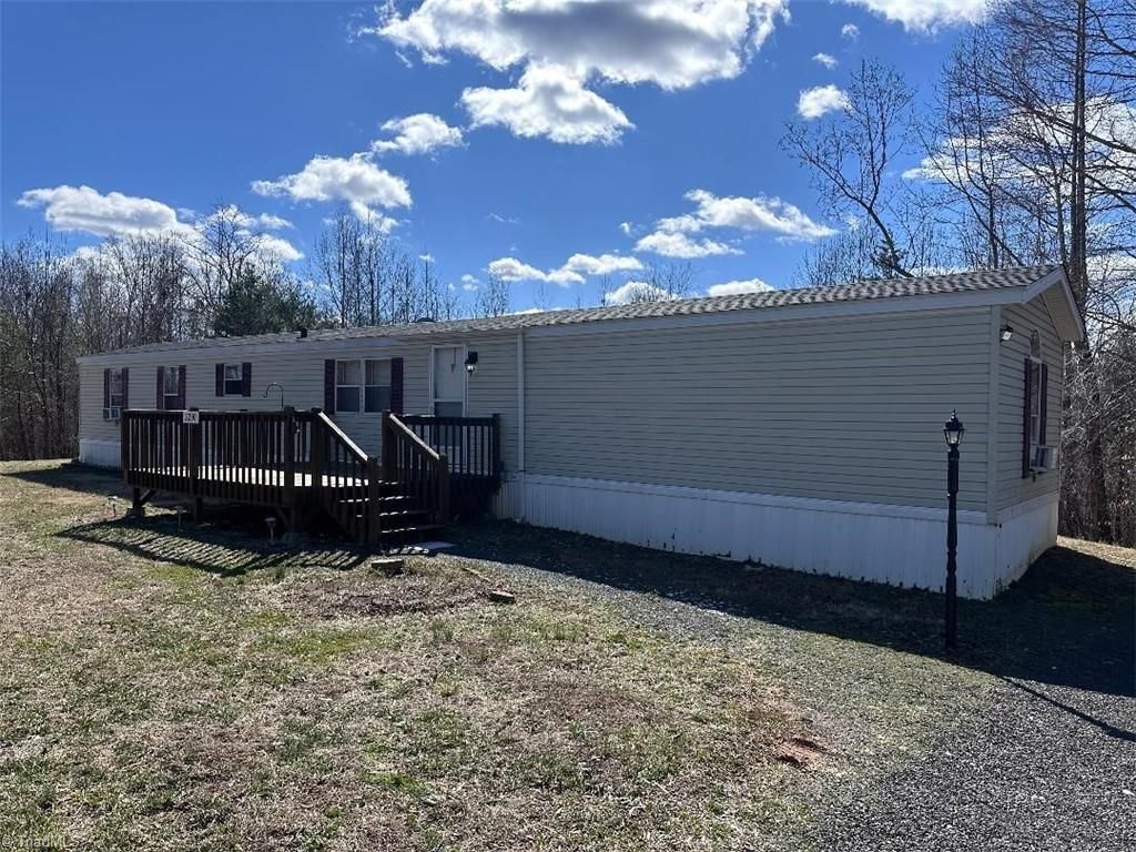 2290 Moir Farm Road, Lawsonville, NC 27022