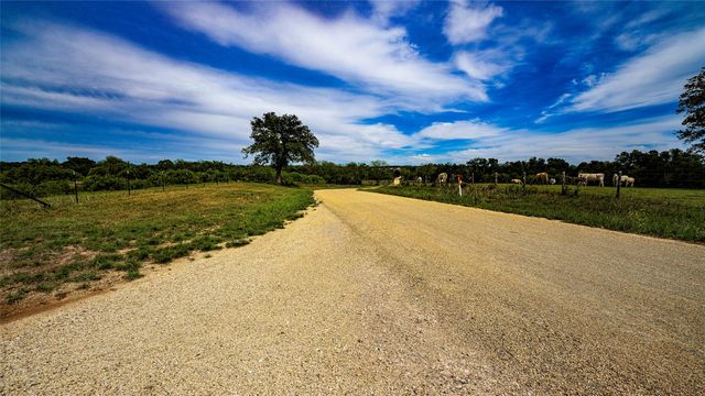 2234 County Road 434 LOOP, Rockdale, TX 76567