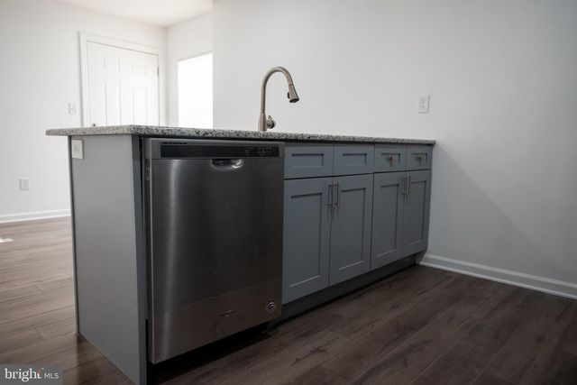 2227 E CUMBERLAND ST, Philadelphia, PA 19125