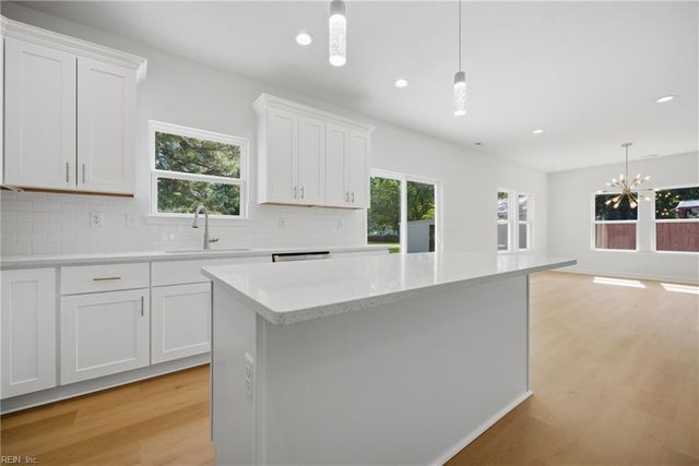 3010 Smithfield Rd, Portsmouth, VA 23702