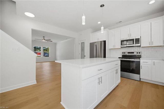 3010 Smithfield Rd, Portsmouth, VA 23702