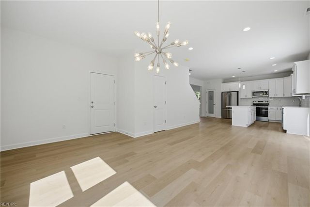 3010 Smithfield Rd, Portsmouth, VA 23702