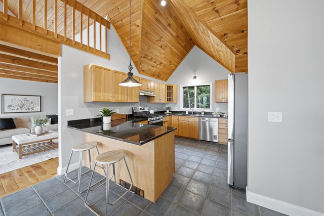 20 Alpine Meadows Road, Wolfeboro, NH 03894