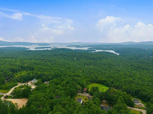 20 Alpine Meadows Road, Wolfeboro, NH 03894