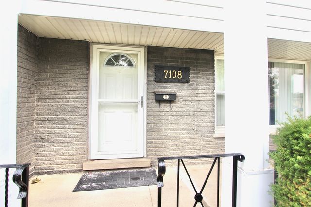 7108 Niles Avenue, Niles, IL 60714