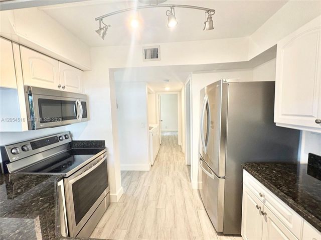 6508 Chasewood Drive A, Jupiter, FL 33458
