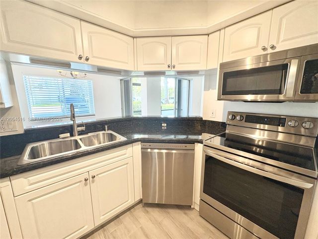 6508 Chasewood Drive A, Jupiter, FL 33458