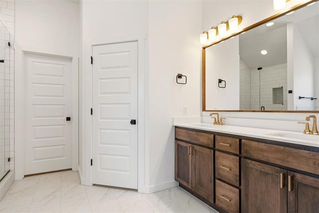 13201 Red Oak Drive, Choctaw, OK 73020