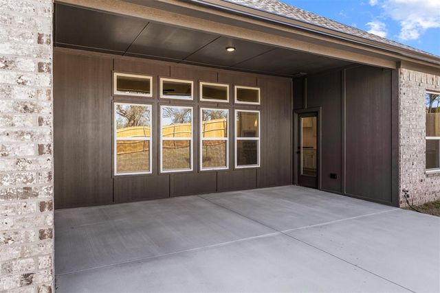 13201 Red Oak Drive, Choctaw, OK 73020