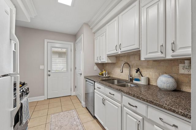 2193 Cedar Lane, Mound, MN 55364