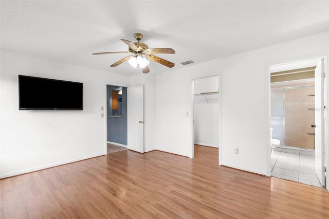 17635 MEADOWBRIDGE DRIVE, Lutz, FL 33549
