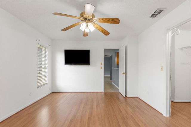 17635 MEADOWBRIDGE DRIVE, Lutz, FL 33549