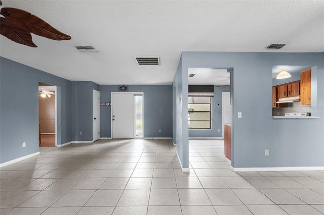 17635 MEADOWBRIDGE DRIVE, Lutz, FL 33549