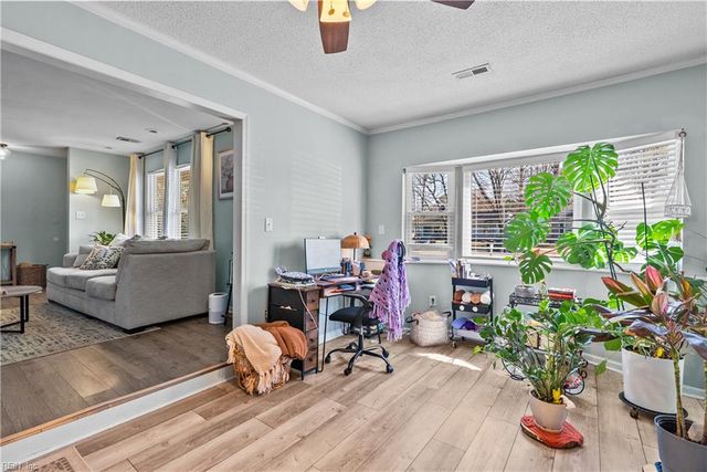 19 Old Church CIR, Portsmouth, VA 23703