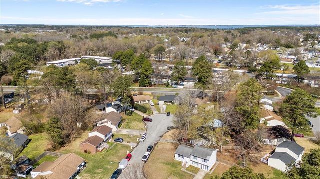 19 Old Church CIR, Portsmouth, VA 23703