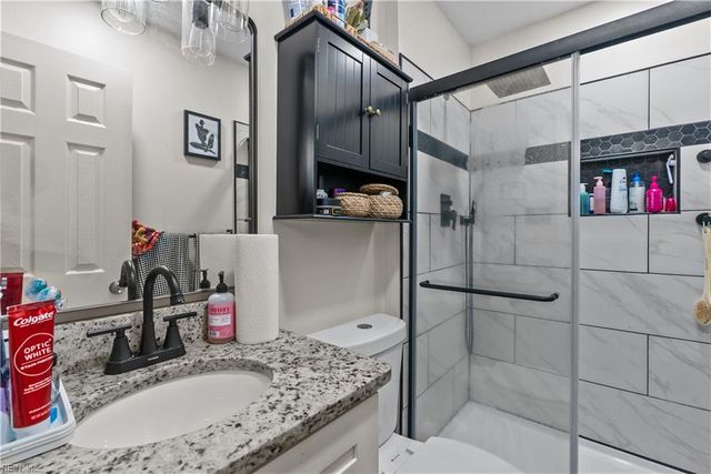 19 Old Church CIR, Portsmouth, VA 23703