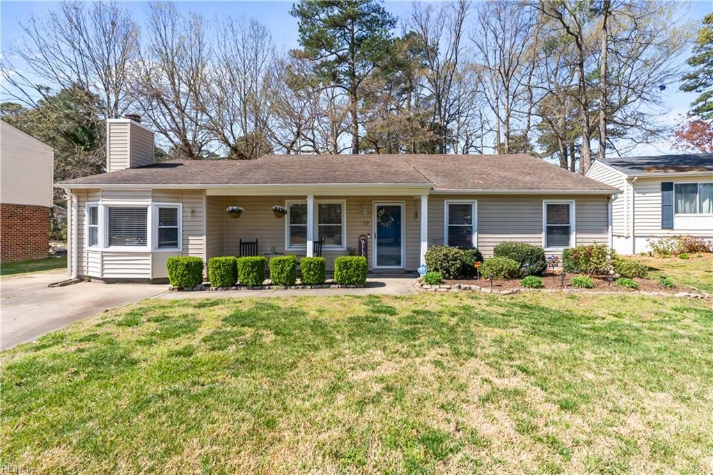 19 Old Church CIR, Portsmouth, VA 23703