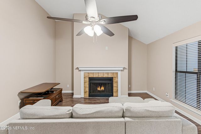 704 WOOD HILL Drive 704, Jacksonville, FL 32256