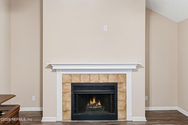 704 WOOD HILL Drive 704, Jacksonville, FL 32256