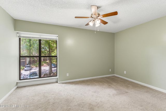 704 WOOD HILL Drive 704, Jacksonville, FL 32256
