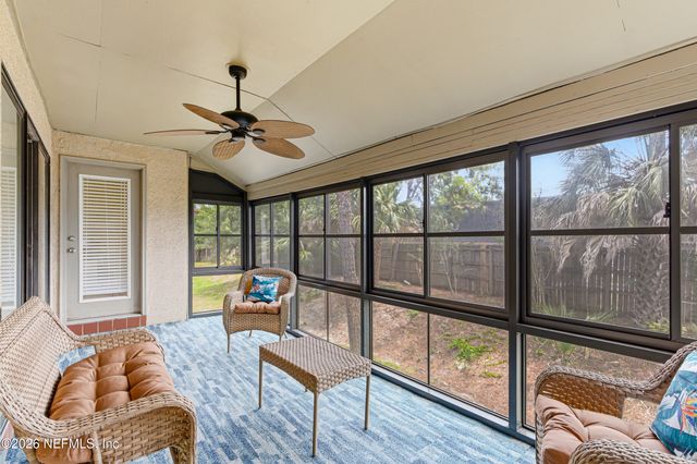 704 WOOD HILL Drive 704, Jacksonville, FL 32256