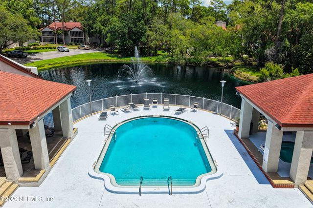 704 WOOD HILL Drive 704, Jacksonville, FL 32256
