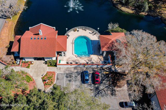 704 WOOD HILL Drive 704, Jacksonville, FL 32256