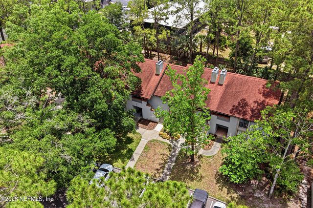 704 WOOD HILL Drive 704, Jacksonville, FL 32256