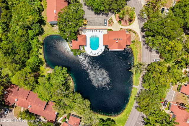 704 WOOD HILL Drive 704, Jacksonville, FL 32256