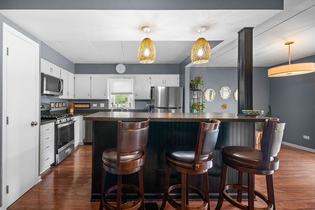 15651 Garden View Court 1D, Orland Park, IL 60462