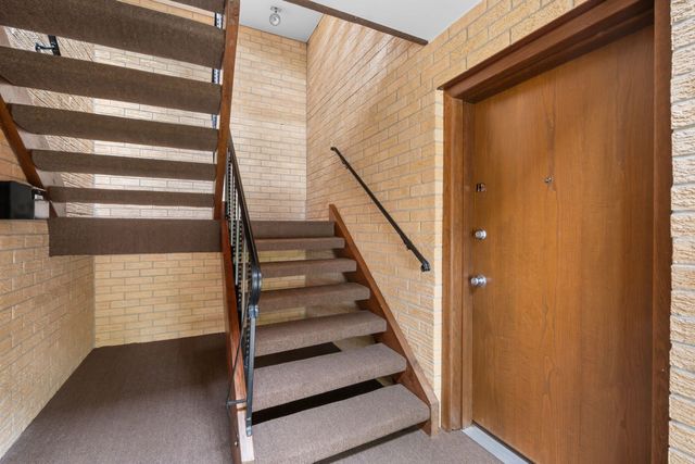 15651 Garden View Court 1D, Orland Park, IL 60462