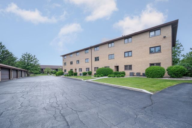 15651 Garden View Court 1D, Orland Park, IL 60462